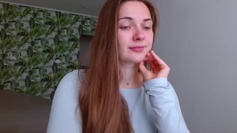 Olivia online show from 10-09-25, 04:43