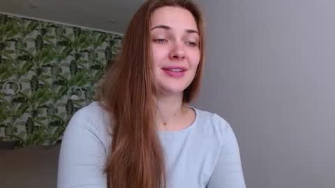 Olivia online show from 10-17-25, 04:48