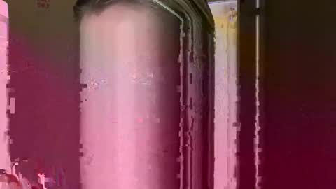 Olivia baby  online show from 11-14-25, 12:20