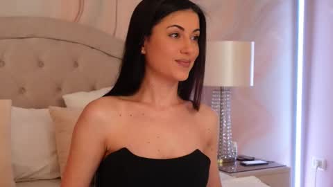 Snapshot of oliviasway chatting on 01-17-26, 09:51 OliviaSway online show from 01-17-26, 09:51