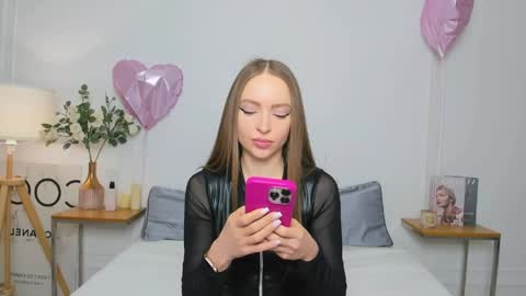 Olivia online show from 04-16-26, 04:02