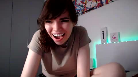 Angelina Lina online show from 12-18-24, 12:21