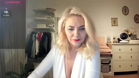 ollalla7 online show from 11-02-25, 06:43