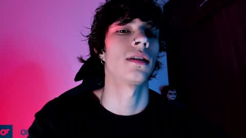 Snapshot of olliver___y chatting on 02-03-25, 03:42 online show from 02-03-25, 03:42