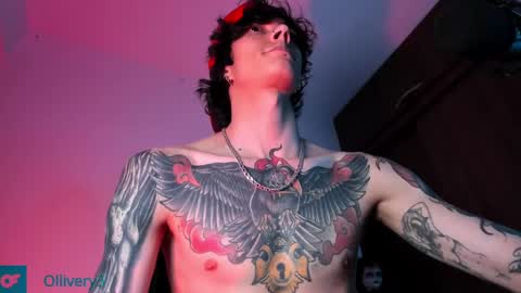 Snapshot of olliver___y chatting on 02-10-25, 05:47 online show from 02-10-25, 05:47