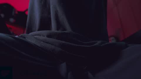 Snapshot of olliver___y chatting on 09-27-25, 05:56 online show from 09-27-25, 05:56