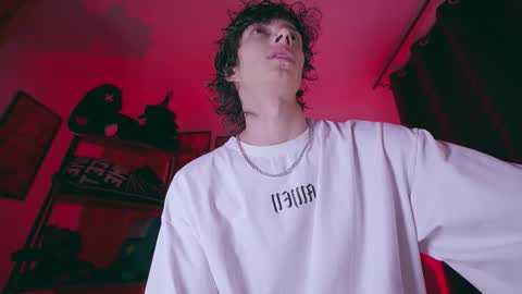 Snapshot of olliver___y chatting on 01-14-26, 02:39 online show from 01-14-26, 02:39