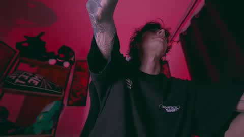 Snapshot of olliver___y chatting on 02-04-26, 02:28 online show from 02-04-26, 02:28