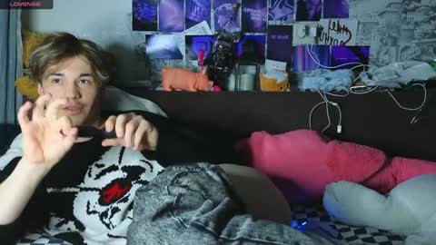 Tony online show from 02-06-25, 08:34