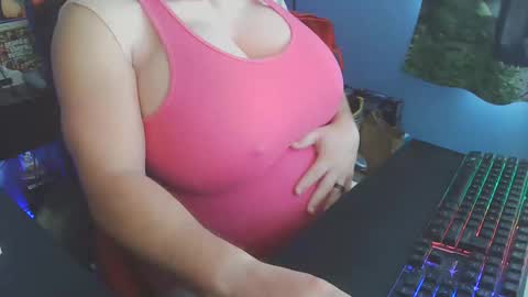 Snapshot of olorlando321 chatting on 03-04-26, 02:45 Dani Pregna online show from 03-04-26, 02:45