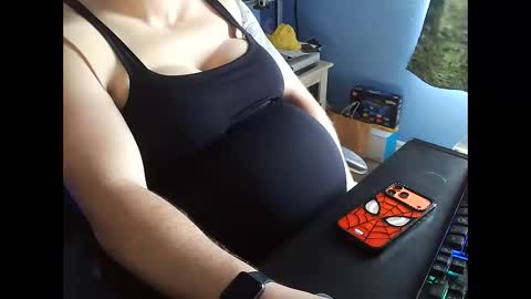 Snapshot of olorlando321 chatting on 03-16-26, 03:16 Dani Pregna online show from 03-16-26, 03:16