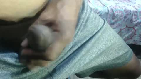 Snapshot of oly10022020 chatting on 12-17-24, 12:00 OlySantos online show from 12-17-24, 12:00