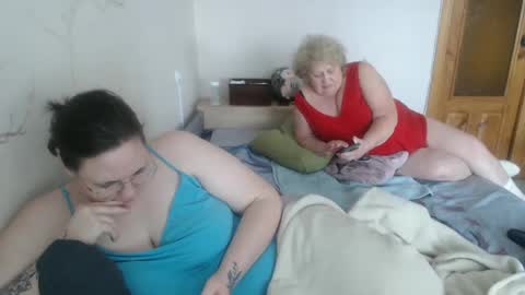 OlyaAndNetty online show from 02-20-25, 01:08