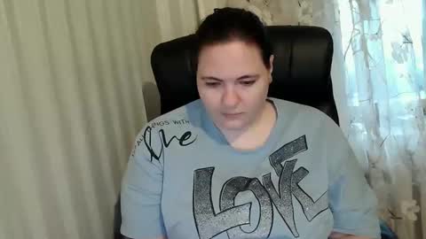 OlyaAndNetty online show from 10-17-25, 02:08