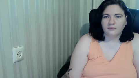 OlyaAndNetty online show from 11-10-25, 12:48