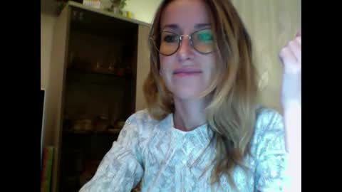 Snapshot of olyra11 chatting on 10-04-25, 07:01 olyra11 online show from 10-04-25, 07:01