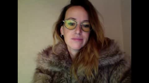 olyra11 online show from 03-01-26, 04:20