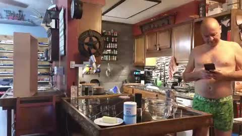 Snapshot of omfgy chatting on 10-27-25, 10:03 Norm online show from 10-27-25, 10:03