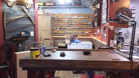 Snapshot of omfgy chatting on 10-28-25, 09:17 Norm online show from 10-28-25, 09:17