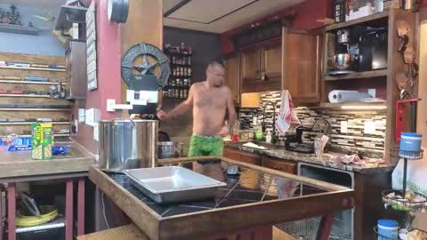 Snapshot of omfgy chatting on 11-10-25, 07:13 Norm online show from 11-10-25, 07:13