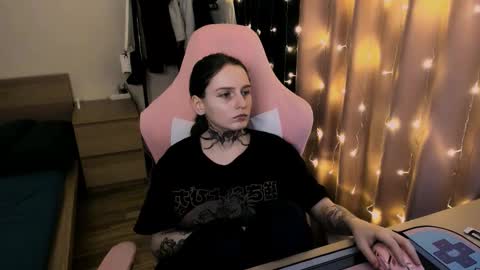 Snapshot of on_yxxx chatting on 09-11-25, 07:58 on_yxxx online show from 09-11-25, 07:58