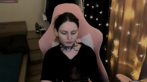 Snapshot of on_yxxx chatting on 10-21-25, 07:03 on_yxxx online show from 10-21-25, 07:03