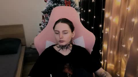 Snapshot of on_yxxx chatting on 12-03-25, 08:07 on_yxxx online show from 12-03-25, 08:07