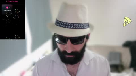 Snapshot of ona_nisme chatting on 05-20-26, 05:19 ona nisme online show from 05-20-26, 05:19