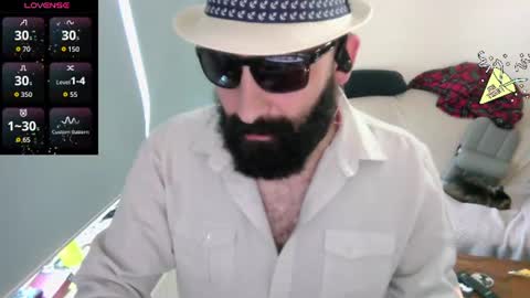 Snapshot of ona_nisme chatting on 06-20-26, 04:48 ona nisme online show from 06-20-26, 04:48