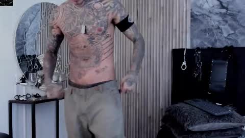     ... online show from 10-03-25, 07:44