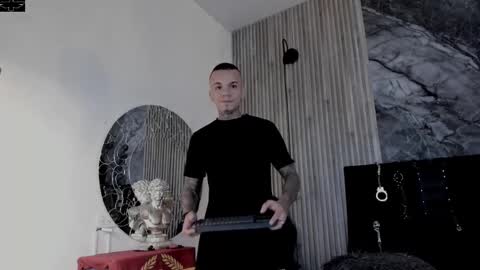     ... online show from 10-12-25, 07:13