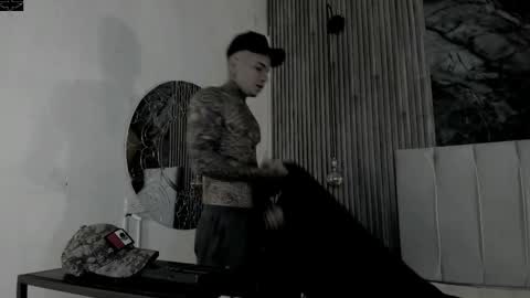     ... online show from 02-08-26, 03:32