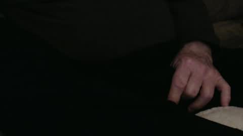 Snapshot of onehanglow chatting on 01-13-25, 12:51 Butch online show from 01-13-25, 12:51