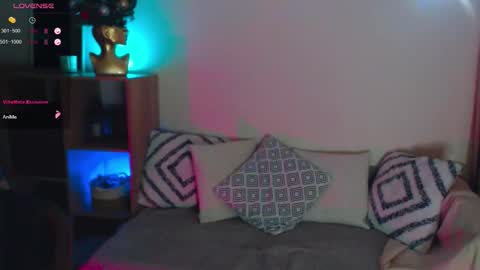  ONLINE   online show from 11-26-25, 10:11