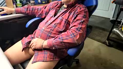 Snapshot of onelargecock0615 chatting on 12-25-24, 10:17 Unpredictable online show from 12-25-24, 10:17