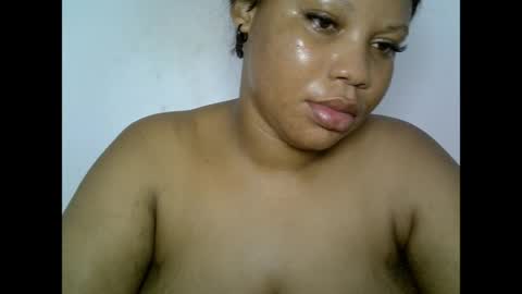 Snapshot of oneofdbestchubbygaloncb chatting on 04-23-26, 02:24 oneofdbestchubbygaloncb online show from 04-23-26, 02:24