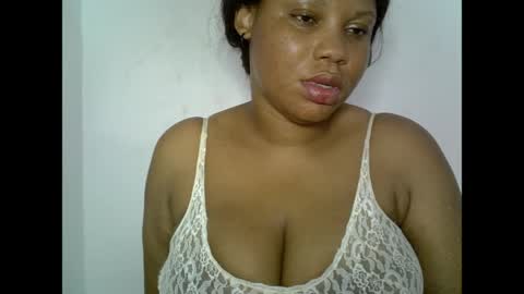 Snapshot of oneofdbestchubbygaloncb chatting on 04-25-26, 06:38 oneofdbestchubbygaloncb online show from 04-25-26, 06:38