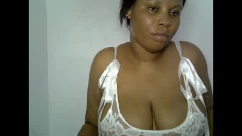 Snapshot of oneofdbestchubbygaloncb chatting on 04-26-26, 05:32 oneofdbestchubbygaloncb online show from 04-26-26, 05:32