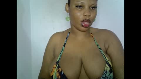 Snapshot of oneofdbestchubbygaloncb chatting on 05-07-26, 03:17 oneofdbestchubbygaloncb online show from 05-07-26, 03:17