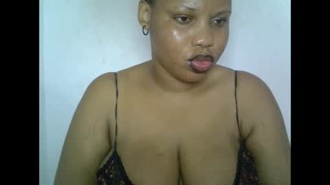 Snapshot of oneofdbestchubbygaloncb chatting on 05-16-26, 03:44 oneofdbestchubbygaloncb online show from 05-16-26, 03:44