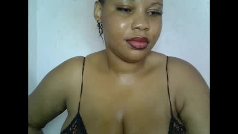Snapshot of oneofdbestchubbygaloncb chatting on 05-23-26, 04:55 oneofdbestchubbygaloncb online show from 05-23-26, 04:55