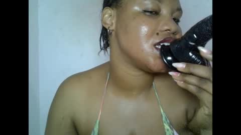 Snapshot of oneofdbestchubbygaloncb chatting on 05-26-26, 04:08 oneofdbestchubbygaloncb online show from 05-26-26, 04:08