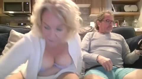 couple mature milf bigboobs curvy mommydaddy online show from 01-12-25, 07:31