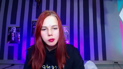 Snapshot of onessandra chatting on 10-11-25, 05:39 onessandra online show from 10-11-25, 05:39