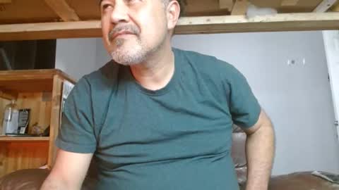 Snapshot of onewayallday chatting on 01-18-26, 11:36 onewaykenny online show from 01-18-26, 11:36