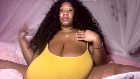 Snapshot of onlineerica chatting on 01-12-26, 06:29 onlineerica online show from 01-12-26, 06:29