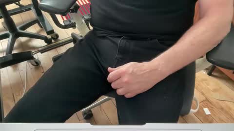 onlocationnyc online show from 04-24-26, 07:38