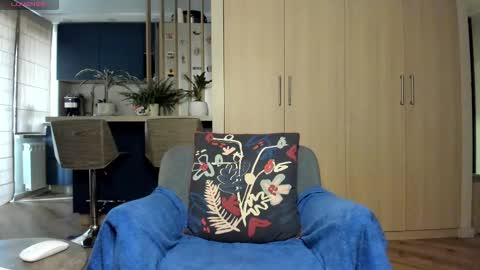 Alex S online show from 09-19-25, 09:22