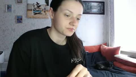 Amalia online show from 03-30-26, 07:53