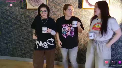 Snapshot of onlyadmi chatting on 11-30-25, 06:01 online show from 11-30-25, 06:01